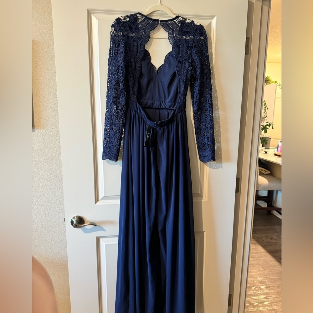 Lulu's Awaken My Love Lace Maxi Dress - Picture 3 of 4